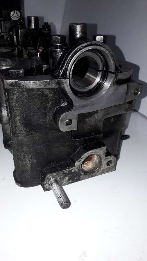 Volkswagen LT, Bbf, pistons, cylinder head