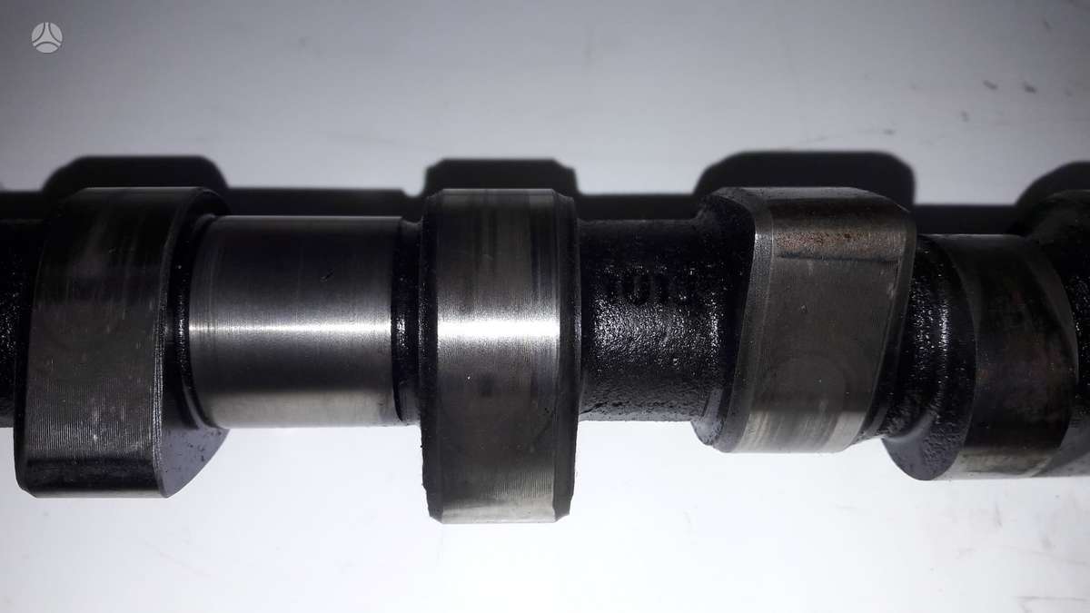 Volkswagen LT, Bbf, pistons, cylinder head