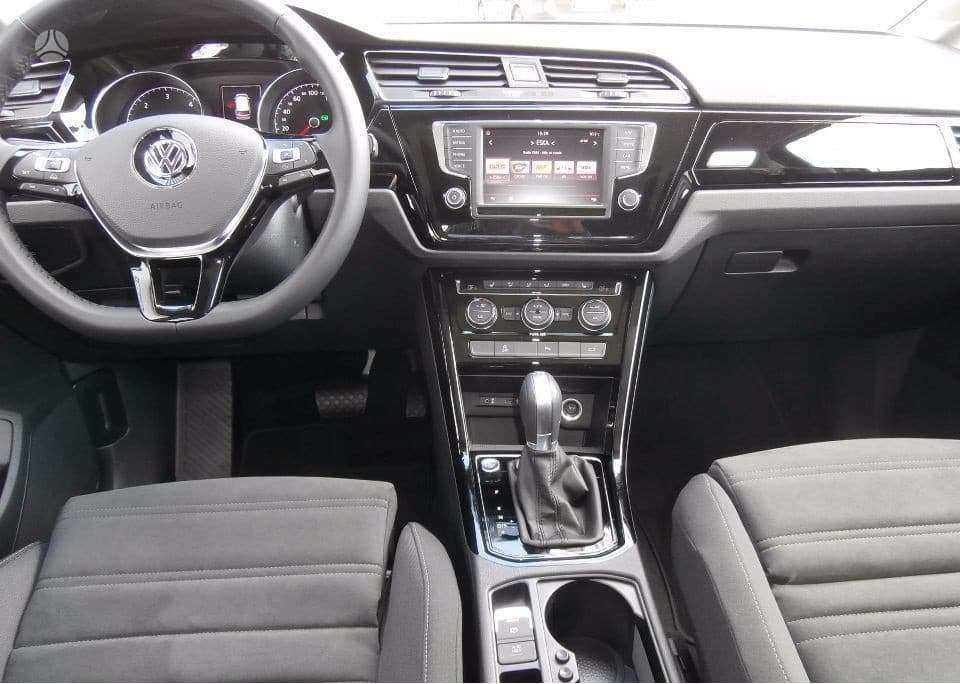 Volkswagen Touran, Минивэн