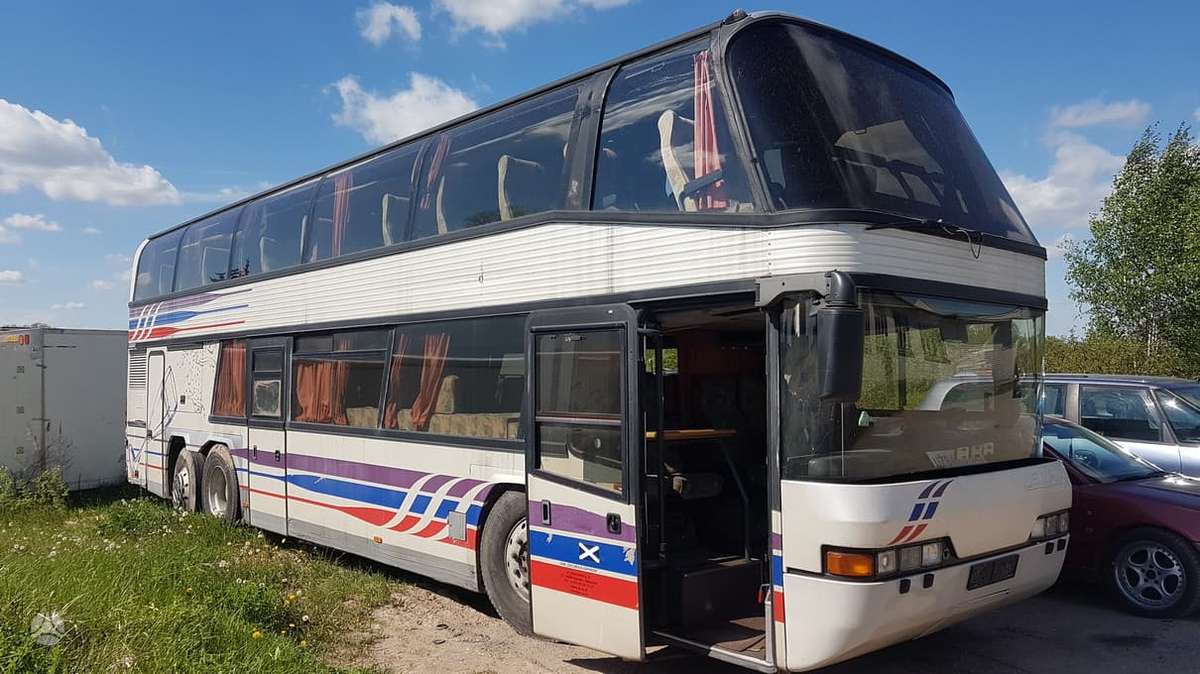 Neoplan N122, buses