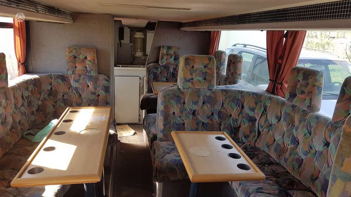 Neoplan N122, buses