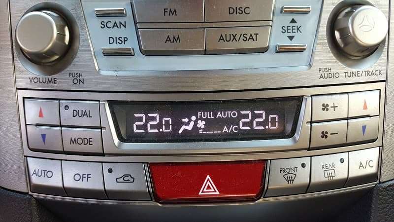 Subaru Outback eyesight skydeliu pardavimas subaru automobilių program