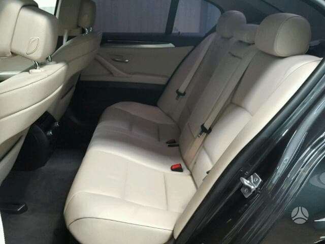 BMW 5 serija Dalimis is anglijos
