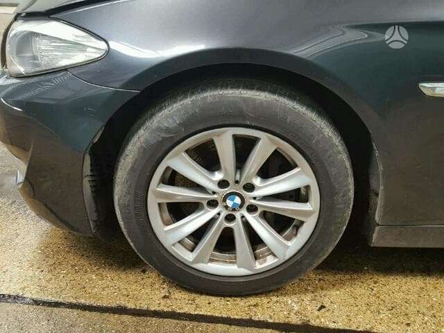 BMW 5 serija Dalimis is anglijos