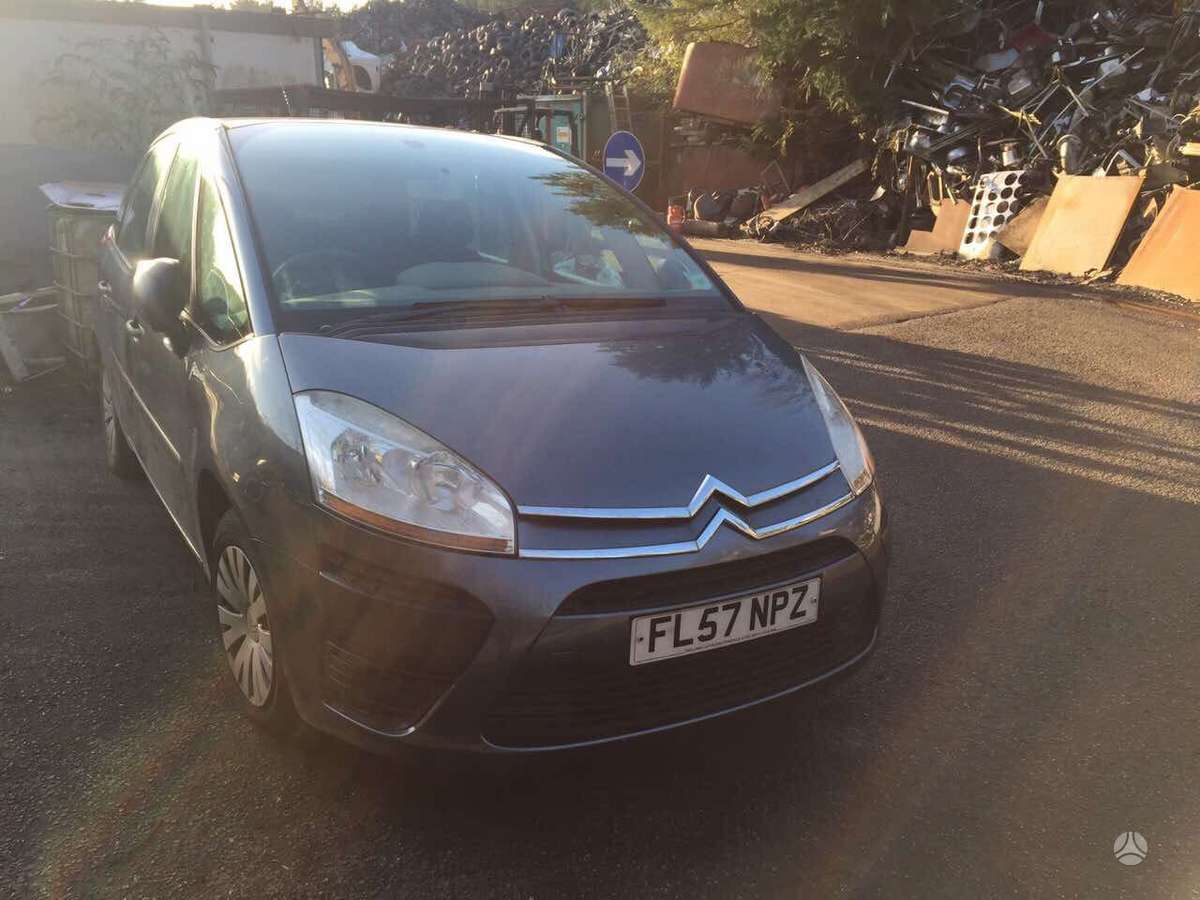 Citroen C4 Picasso по частям. 1 6 hdi