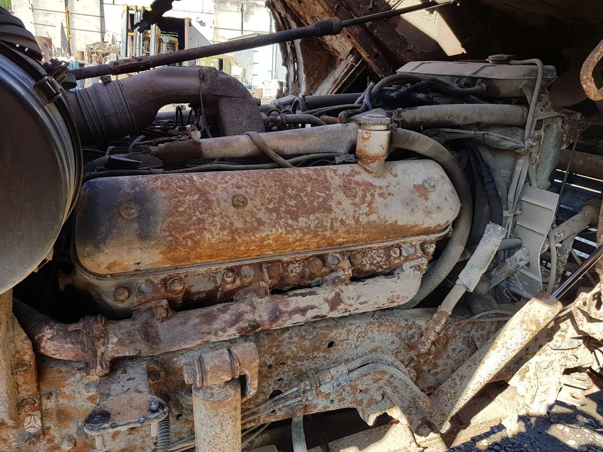 MAZ V-6, V-8,