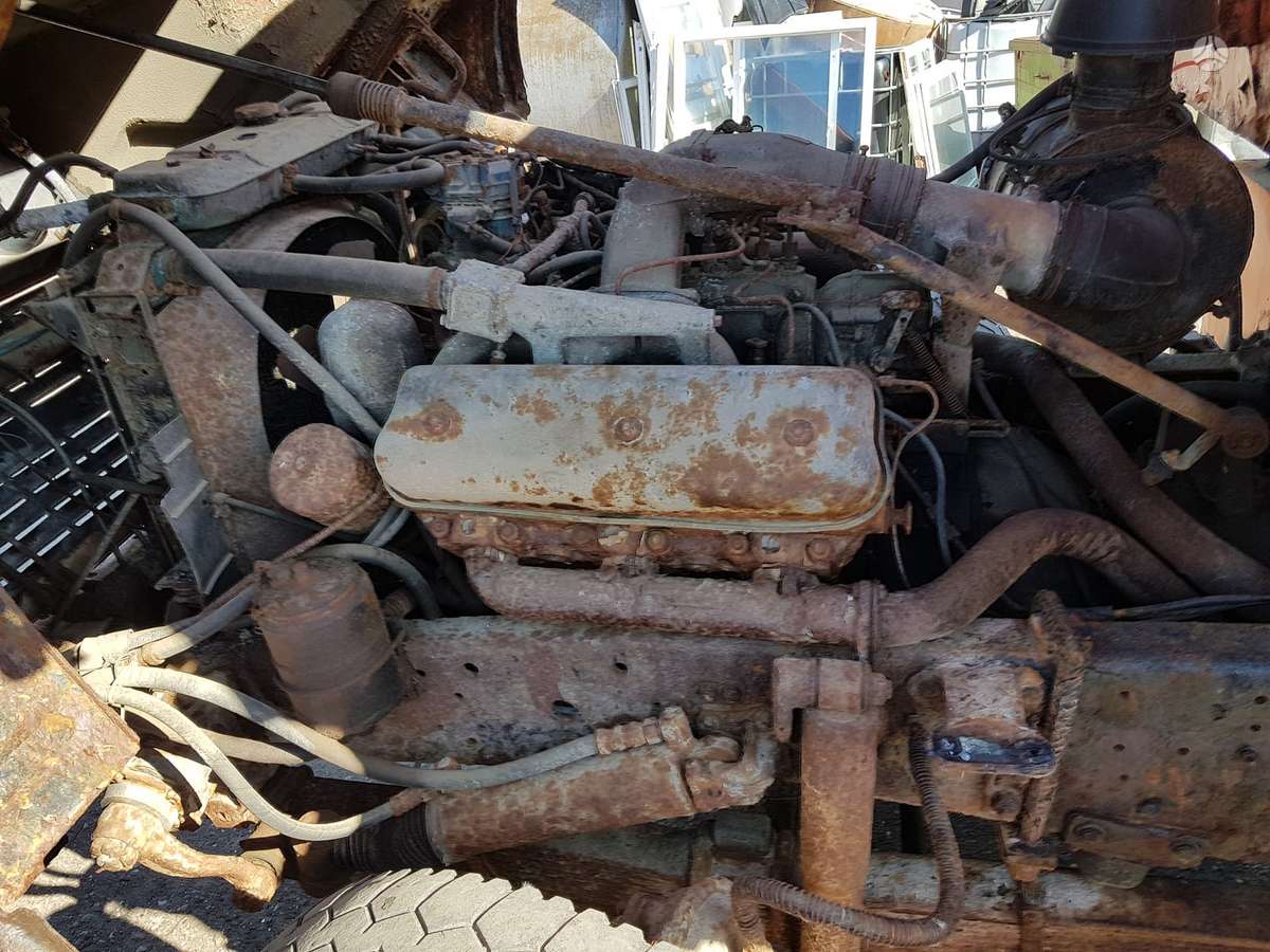 MAZ V-6, V-8,