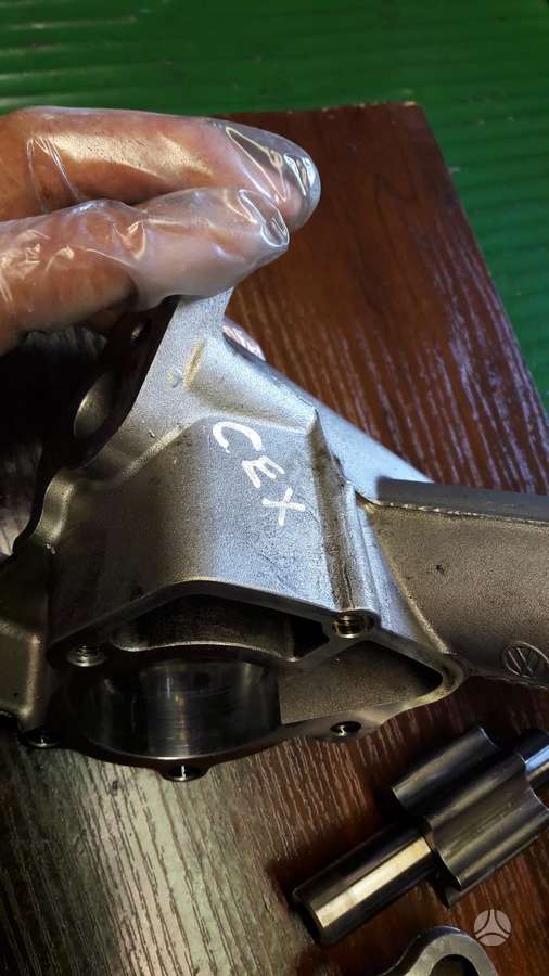Audi Q7, Q7, engine parts