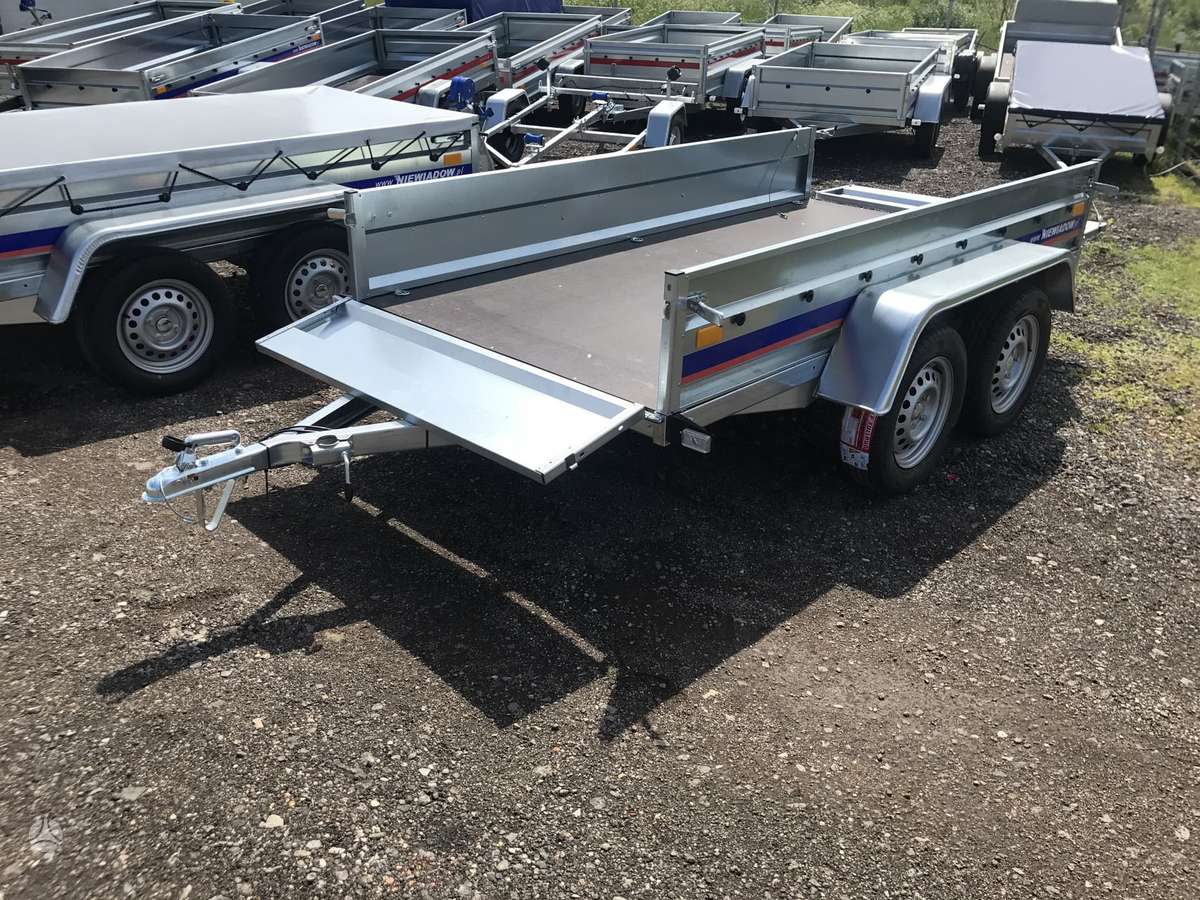 Niewiadow BEG7527T, passenger car trailers