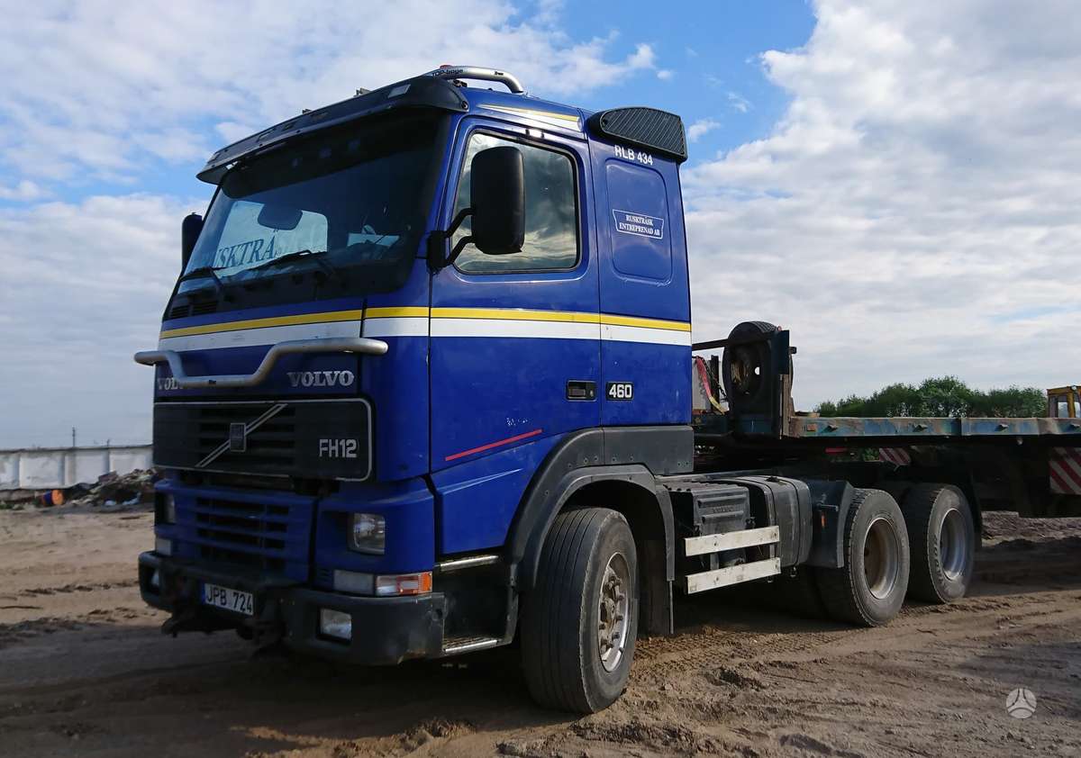 Volvo FH12 6x4, single sleeper