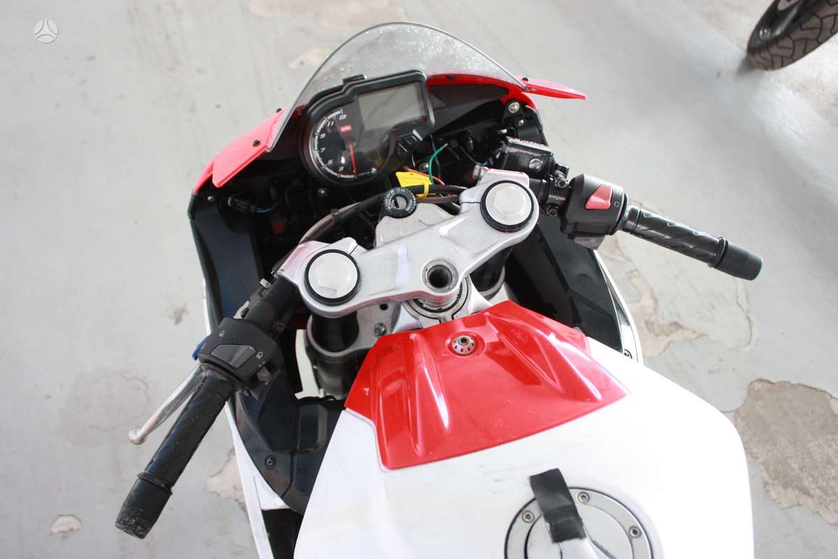 Aprilia RS, superbikes