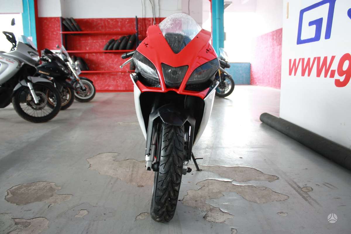 Aprilia RS, superbikes