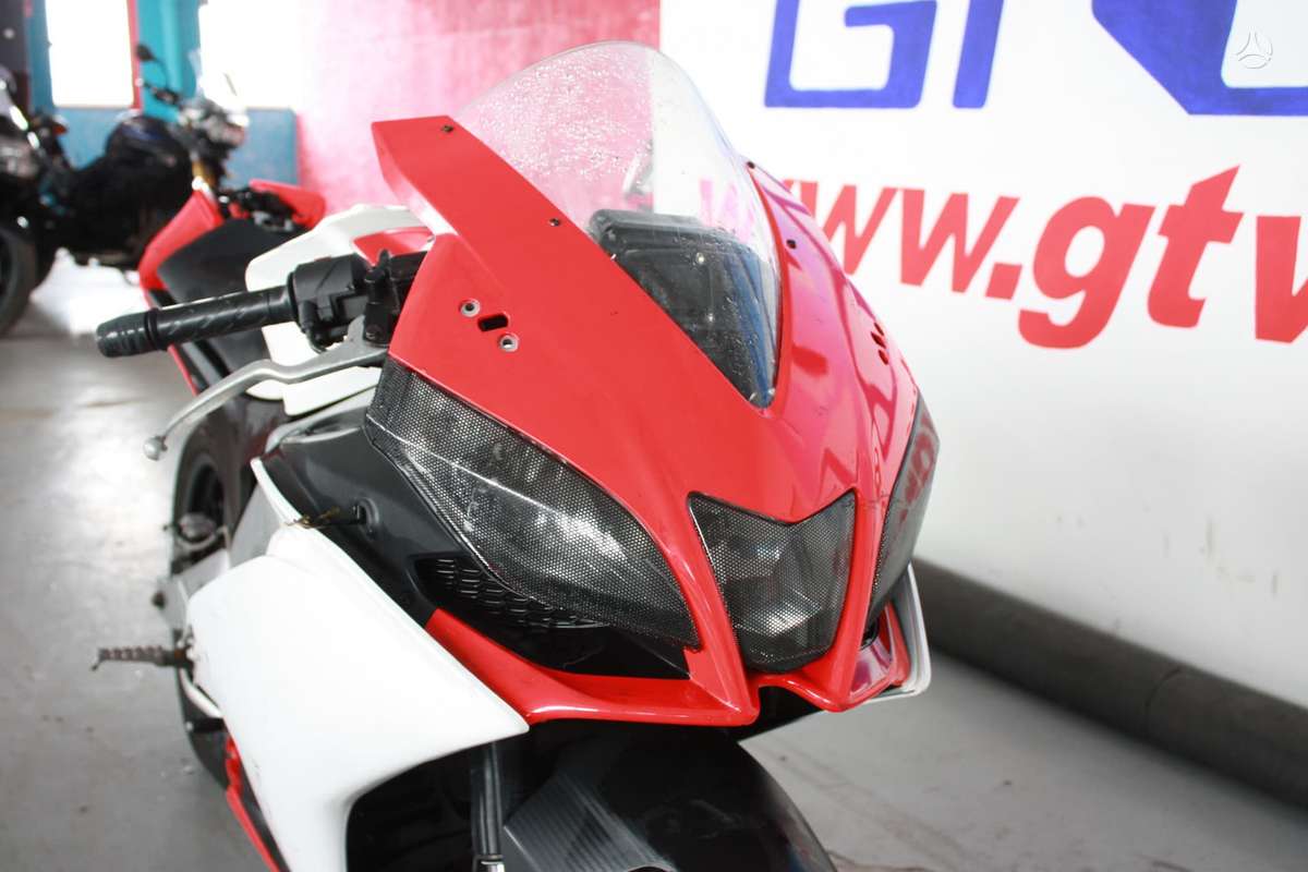 Aprilia RS, superbikes