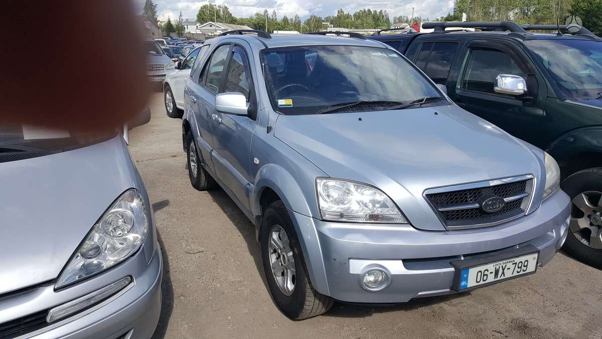 Kia Sorento Dalis pristatome i visus miestus