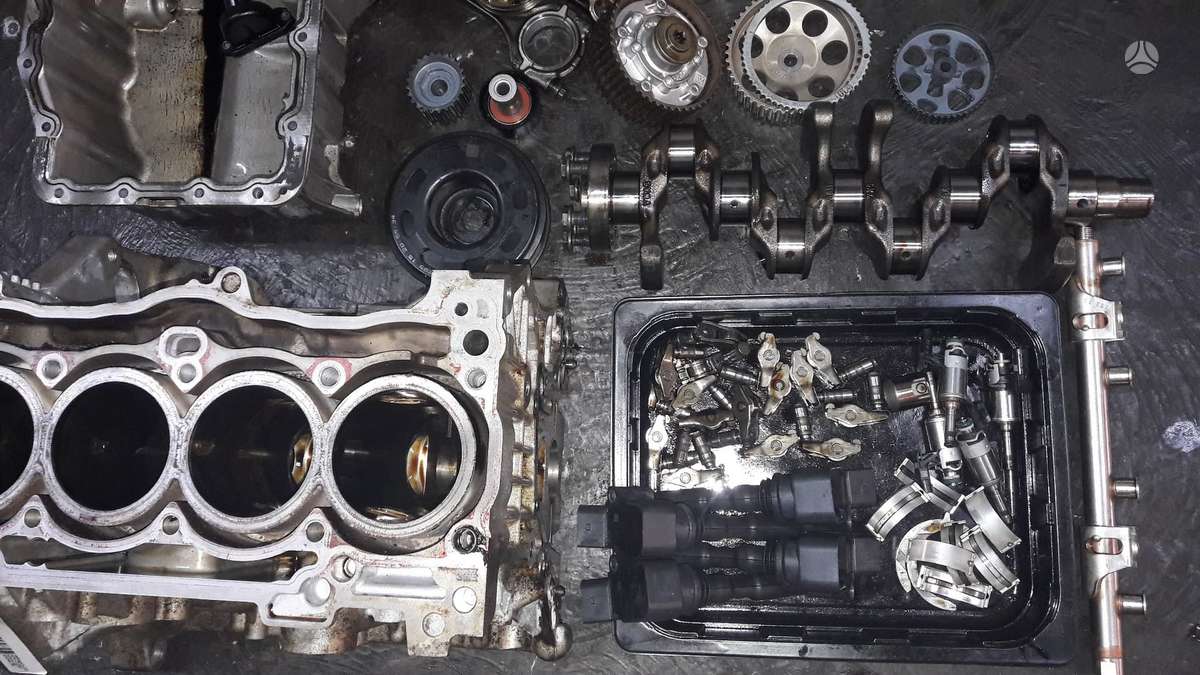 Volkswagen Golf, Cyv, engine parts