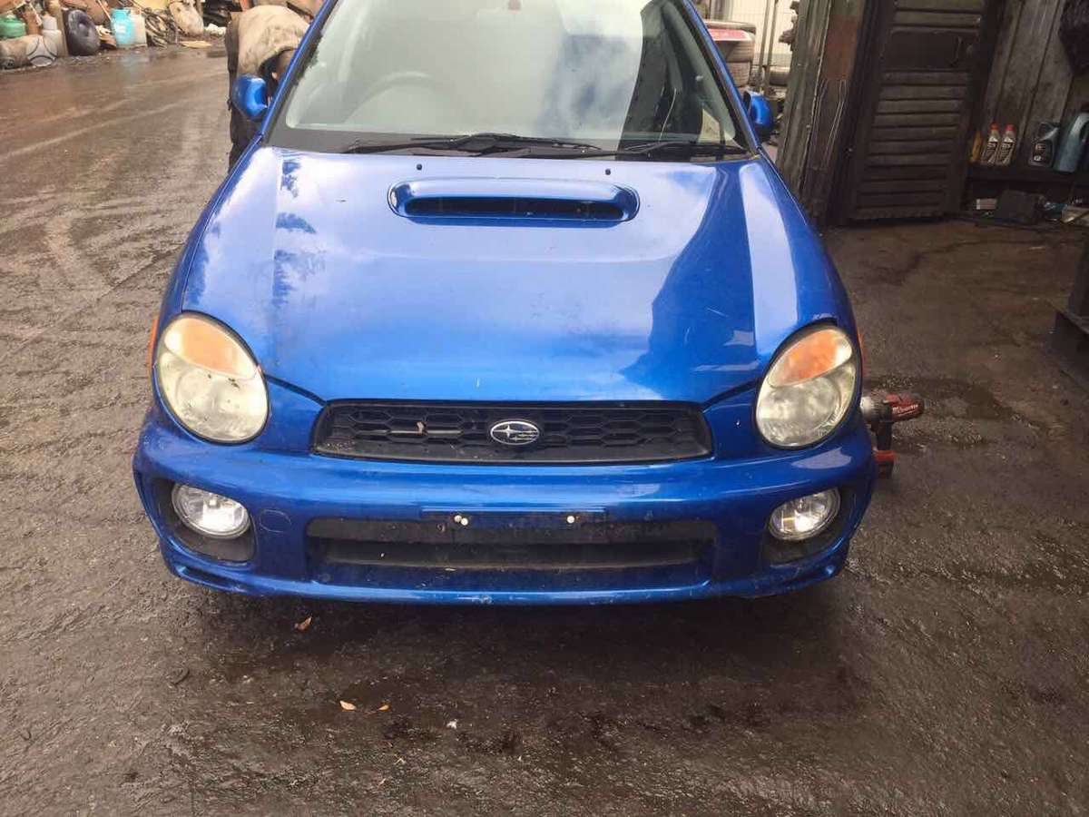 Subaru Impreza dalimis. 2 0 benzinas