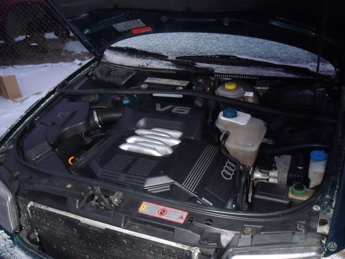 Audi A4 по частям.