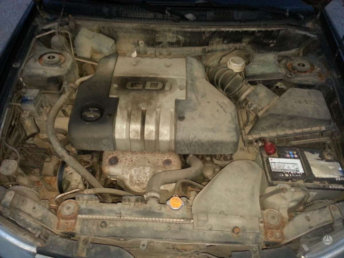 Mitsubishi Carisma Gdinas