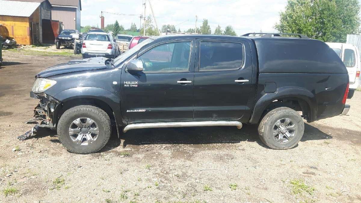 Toyota Hilux dalimis