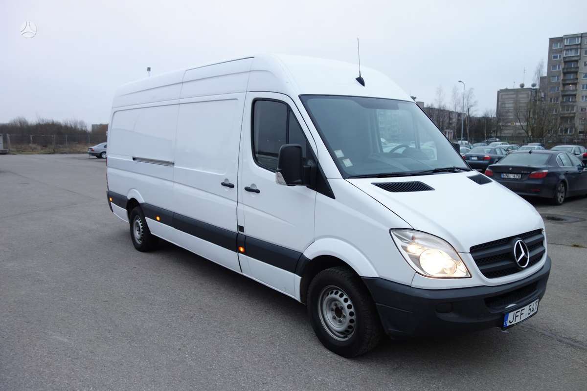Mercedes-Benz Sprinter, cargo van