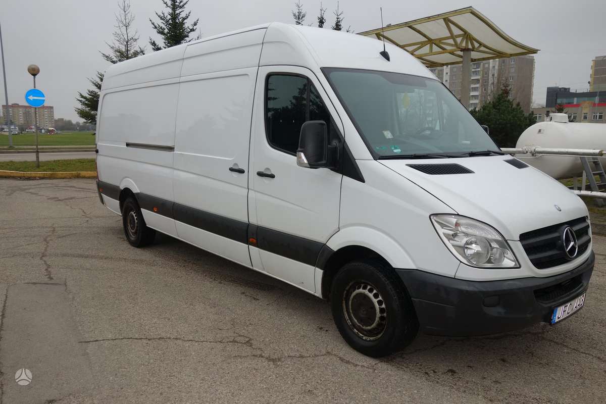 Mercedes-Benz Sprinter, cargo van