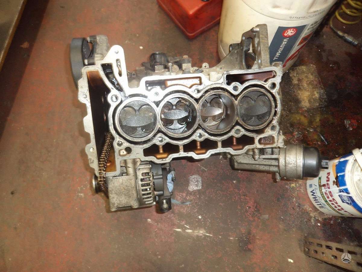 Mini Cooper, N12b14, dzinēja detaļas