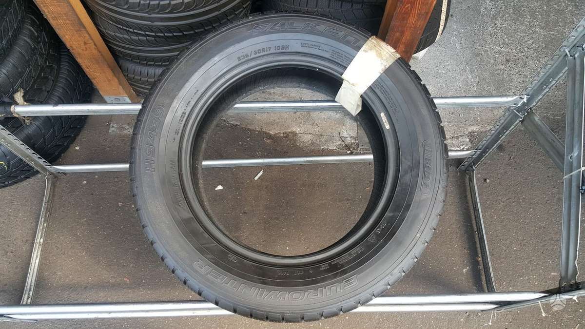 Falken Eurowinter apie 7mm, winter 235/60 R17