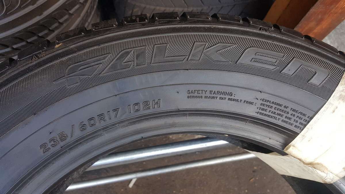 Falken Eurowinter apie 7mm, winter 235/60 R17
