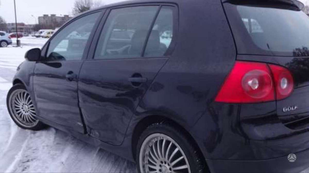 Volkswagen Golf dalimis