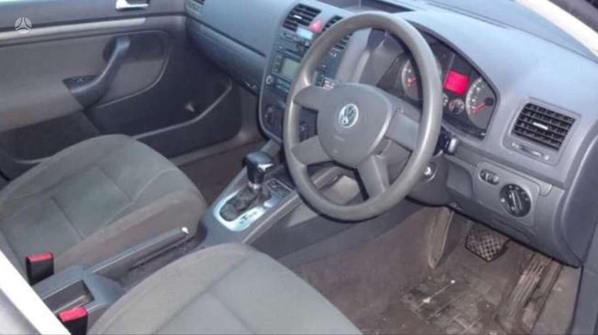 Volkswagen Golf rezerves daļās
