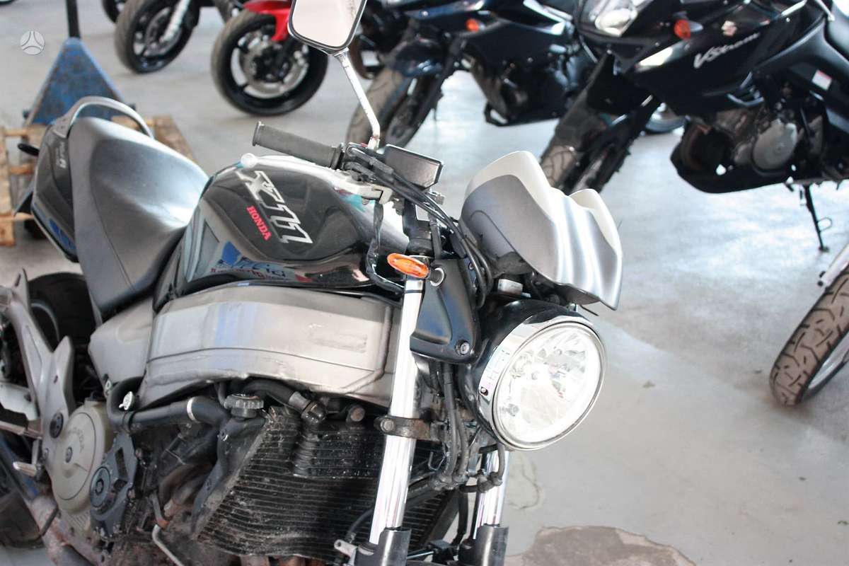 Honda CB, street / klasikiniai