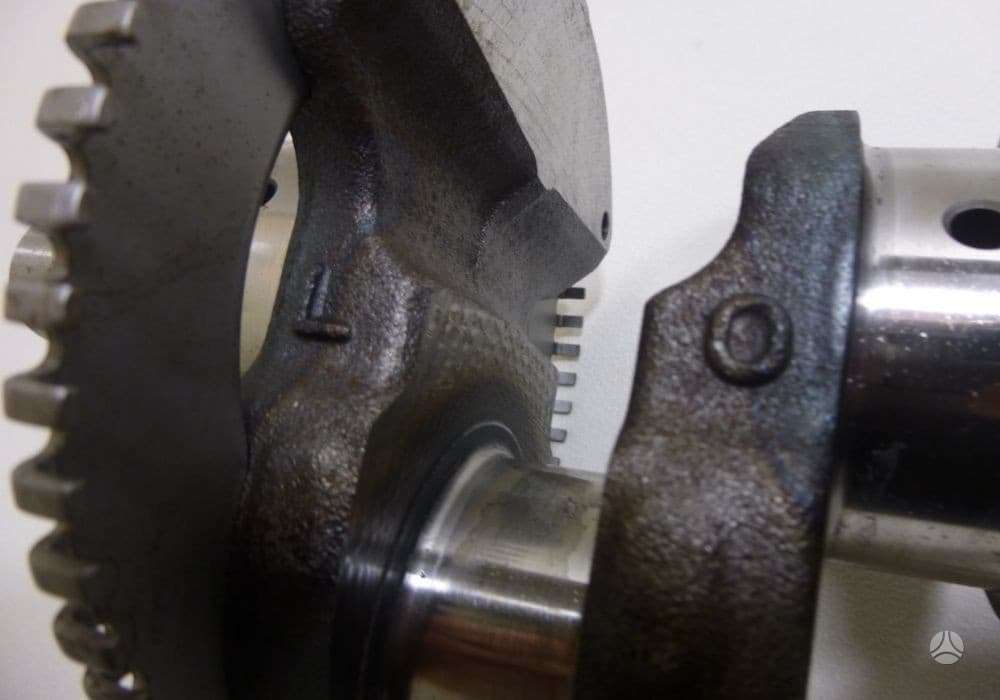 Honda CR-V crankshaft
