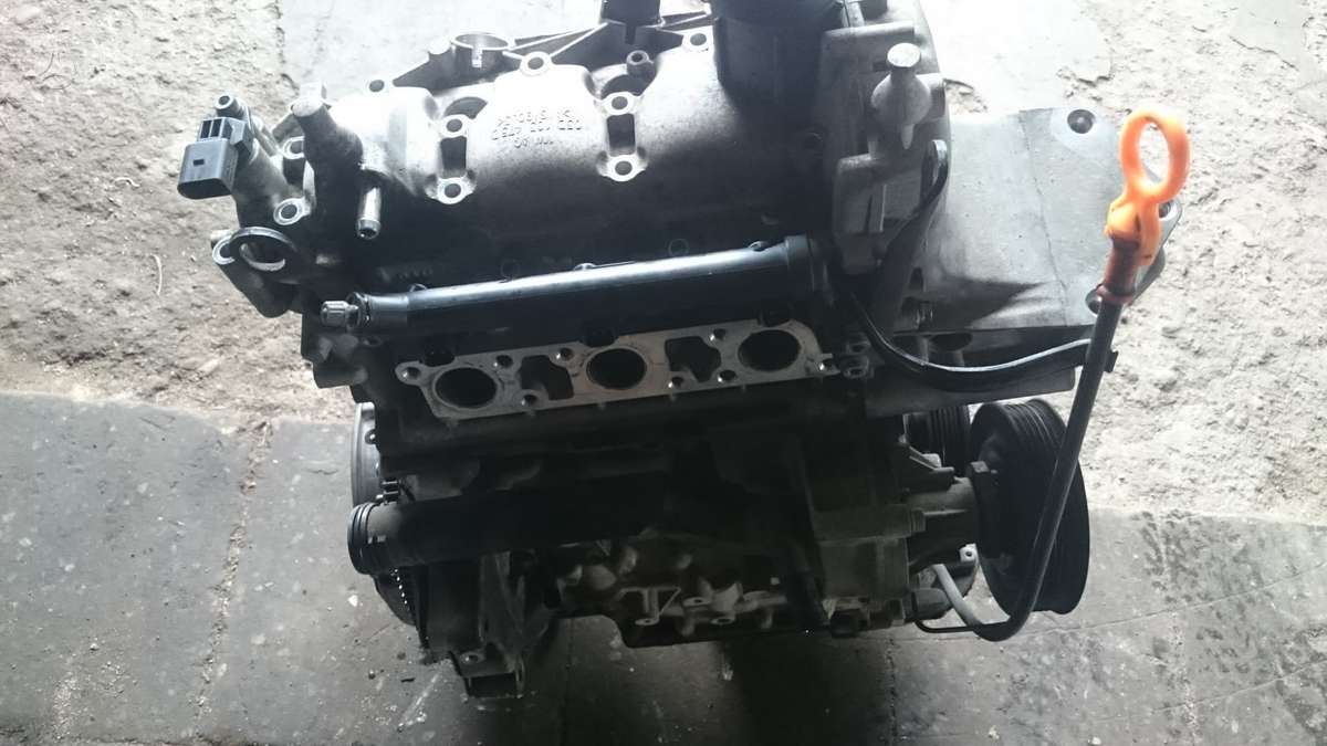 Volkswagen Polo variklio detalės