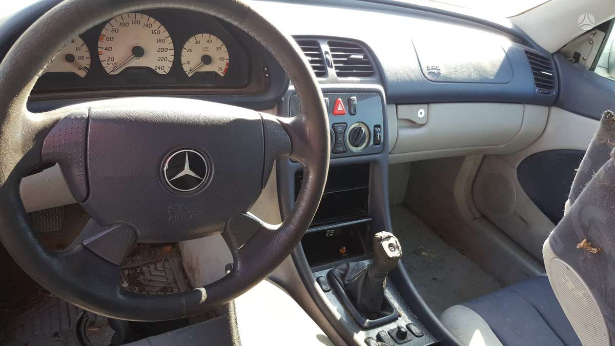 Mercedes-Benz CLK200