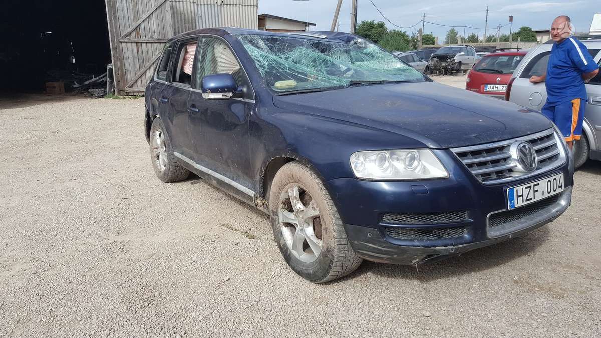 Volkswagen Touareg