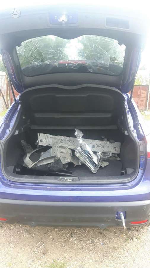 Nissan Qashqai по частям