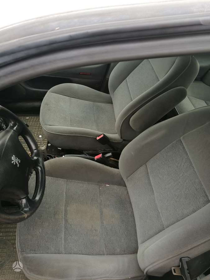 Peugeot 406 Tvarkingas salonas
