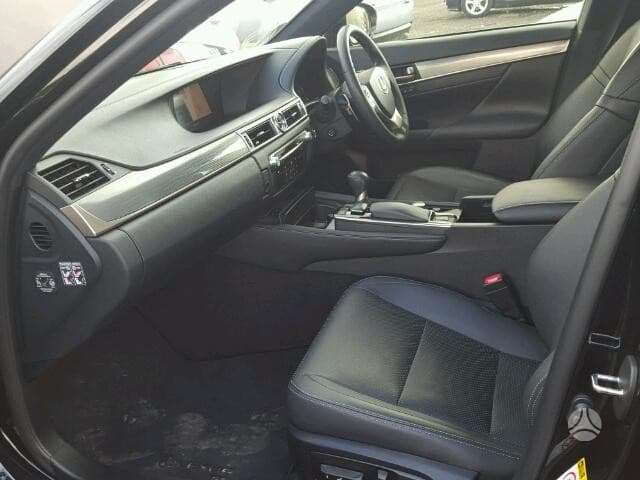 Lexus GS klasė Dalimis is anglijos
