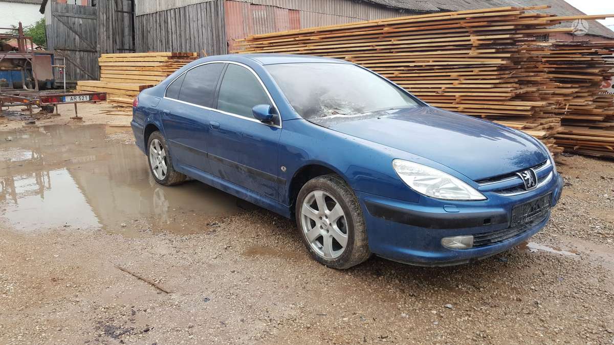 Peugeot 607