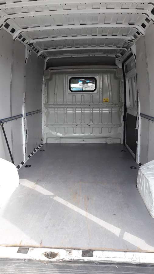 Peugeot Boxer, cargo van
