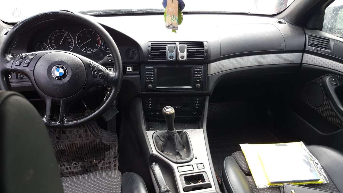 BMW 530