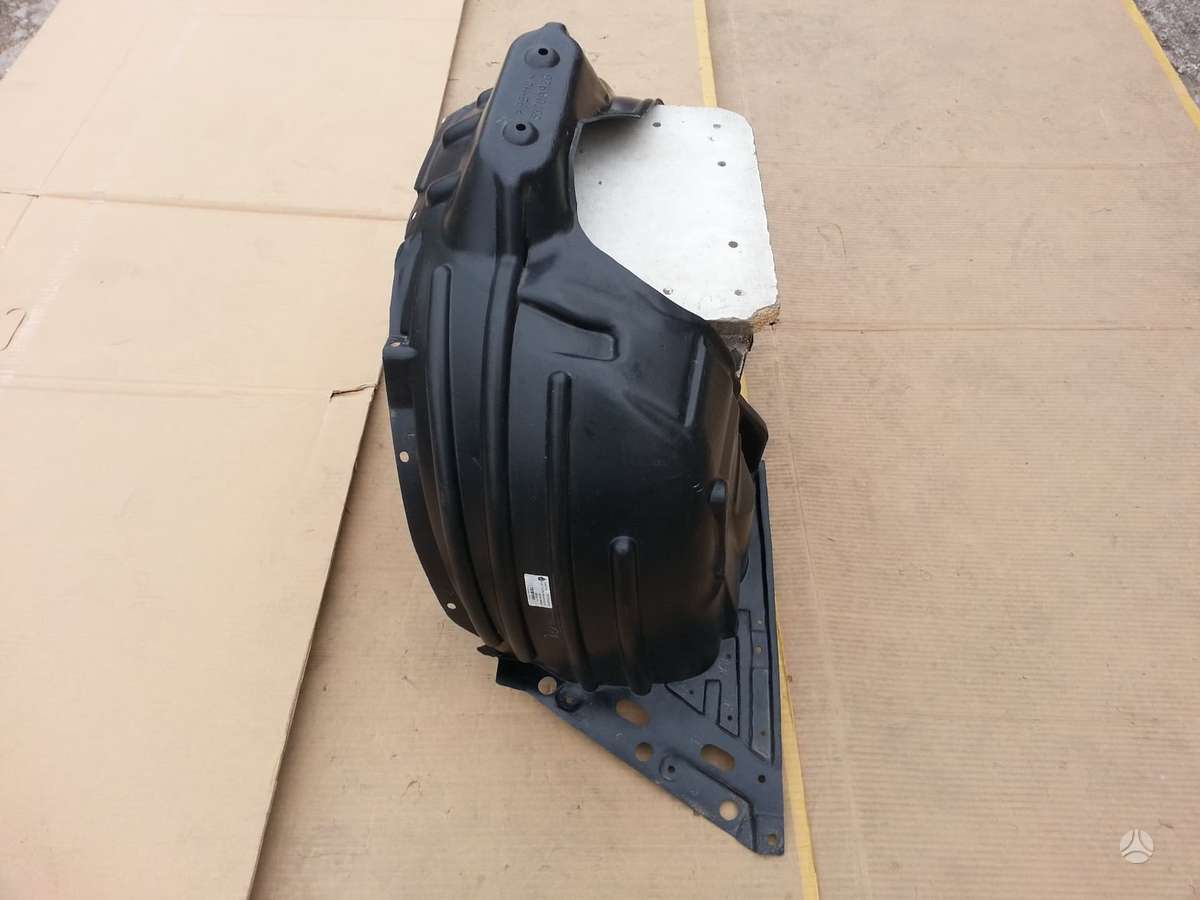 Mitsubishi Space Star lights, a/c condenser