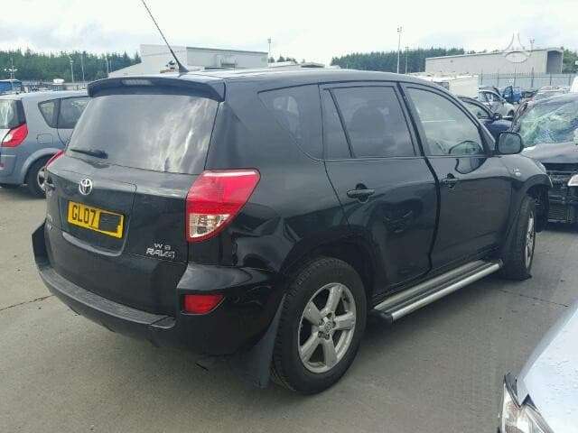 Toyota RAV4 dalimis