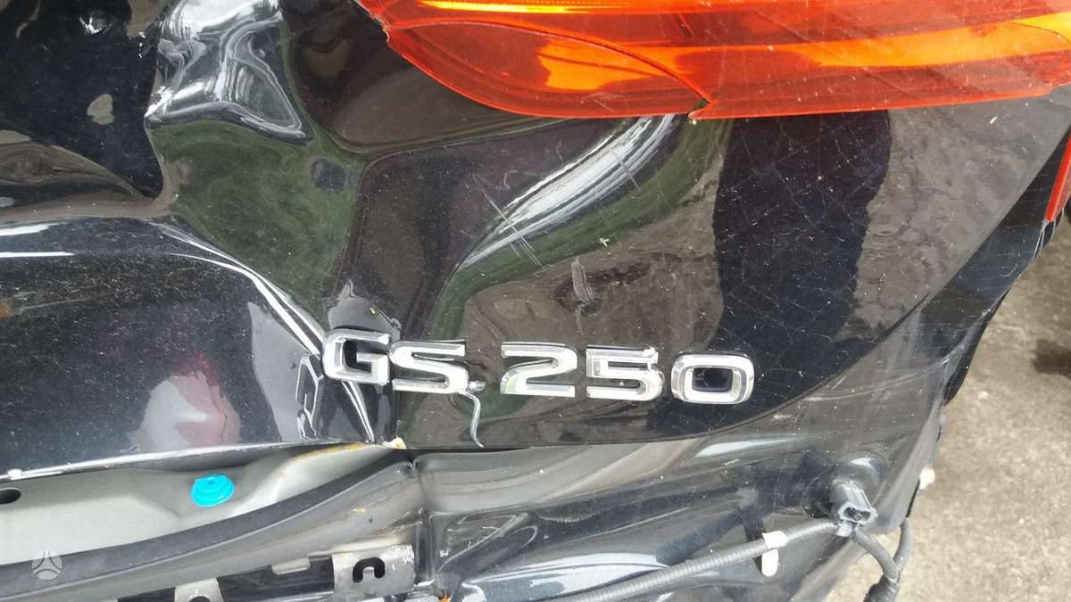 Lexus GS klasė Dalimis is anglijos