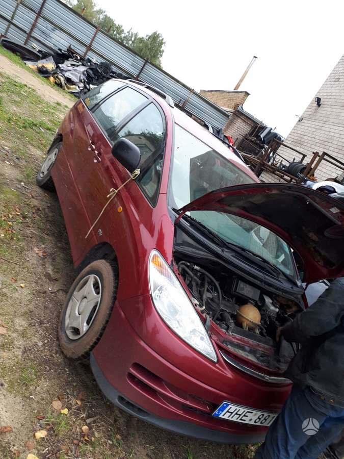 Toyota Previa по частям. 77000 miliu