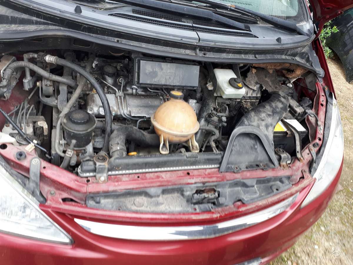 Toyota Previa по частям. 77000 miliu