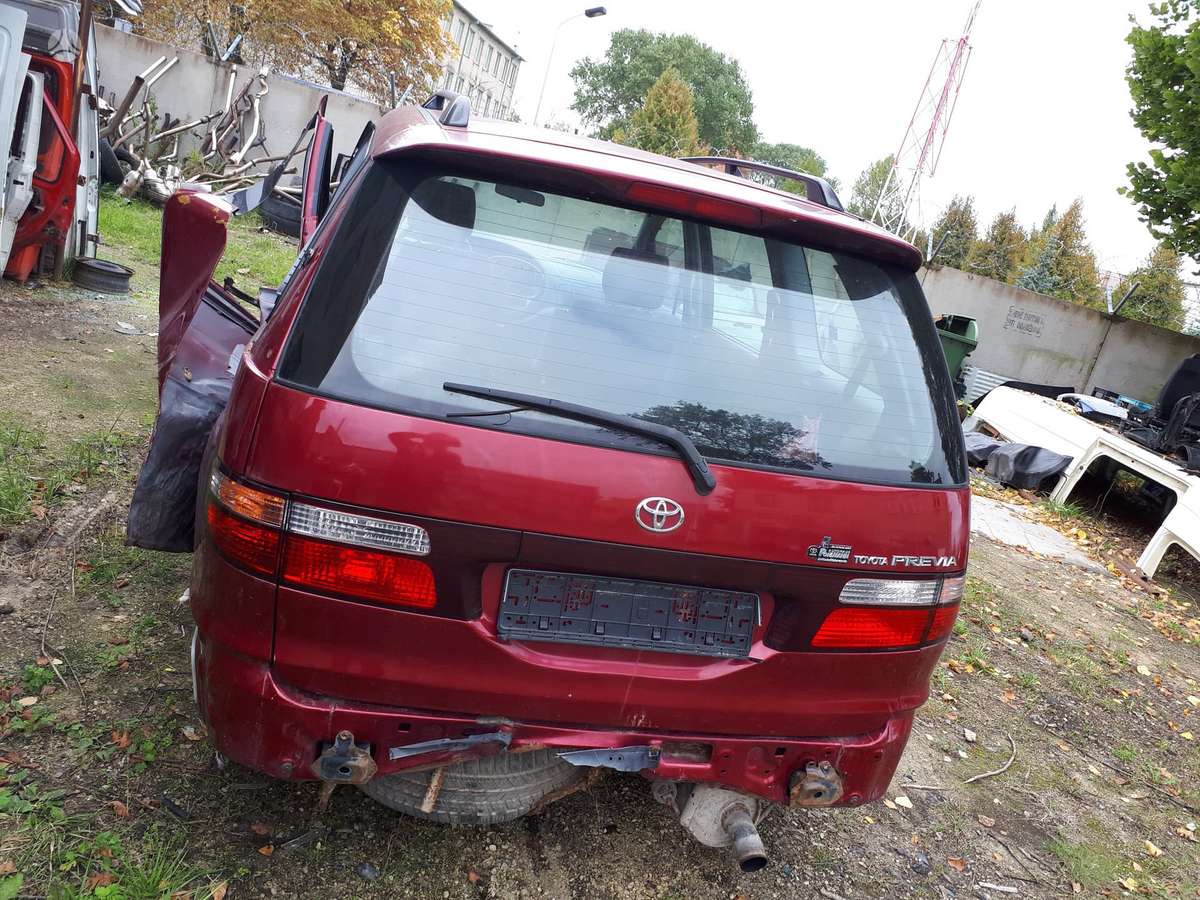 Toyota Previa по частям. 77000 miliu