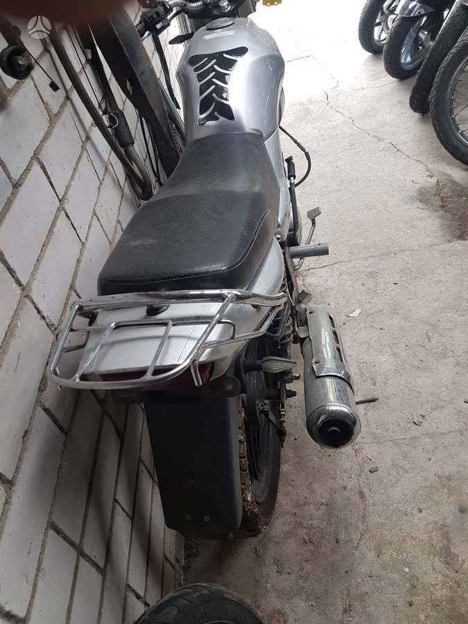 Yamaha YBR, street / klasikiniai