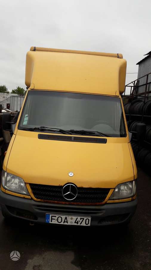 Mercedes-Benz Sprinter, cargo vans
