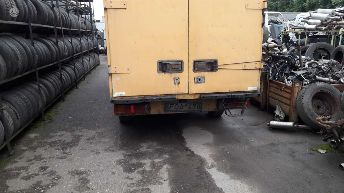 Mercedes-Benz Sprinter, cargo vans